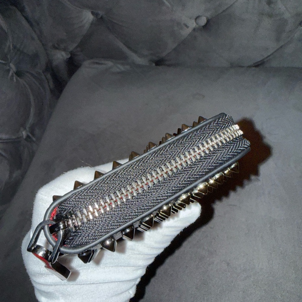 🔥Christian Louboutin purse Panettone Wallet Spike Studs Zip Around🔥 - Picture 11 of 15